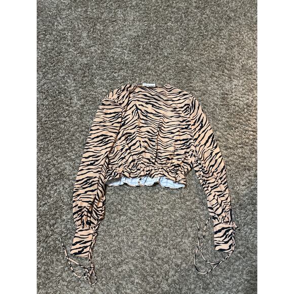 Revolve Finders Keepers Romy Blouse Tiger L - Picture 4 of 4